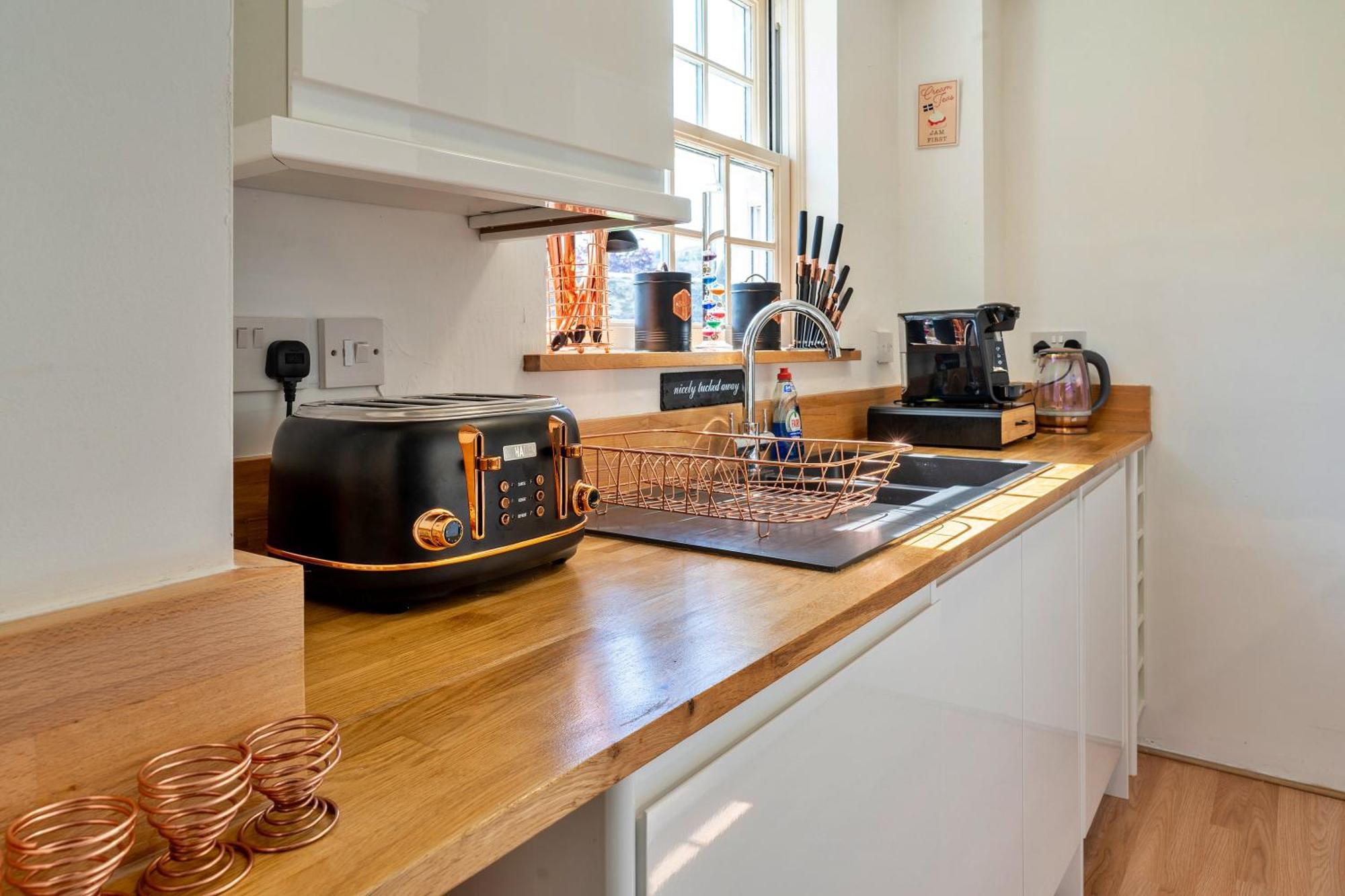 Finest Retreats - Nicely Tucked Away Cottage 토포인트 외부 사진
